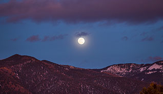 2014 February 14  Moonrise in San Cristobal, NM
