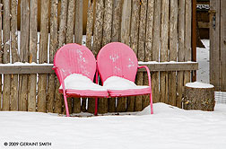 2009 January 15: Frosty Love Seat