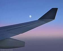 2006 November 17 Moonrise from the window of an Air Canada trans-atlantic flight