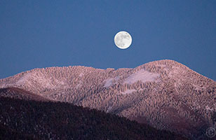 2013 November 18  Moonrise over San Cristobal, New Mexico