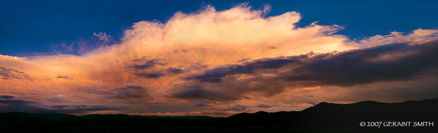 Sunset cloud from highway 68 south of Taos