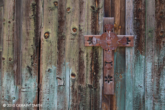 Old barn cross