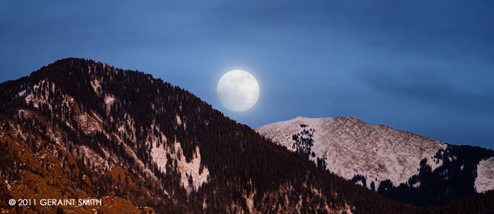 That moon rising again with Taos Mountain