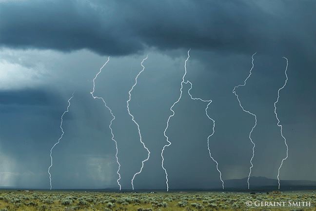 Lightning strikes on the mesa