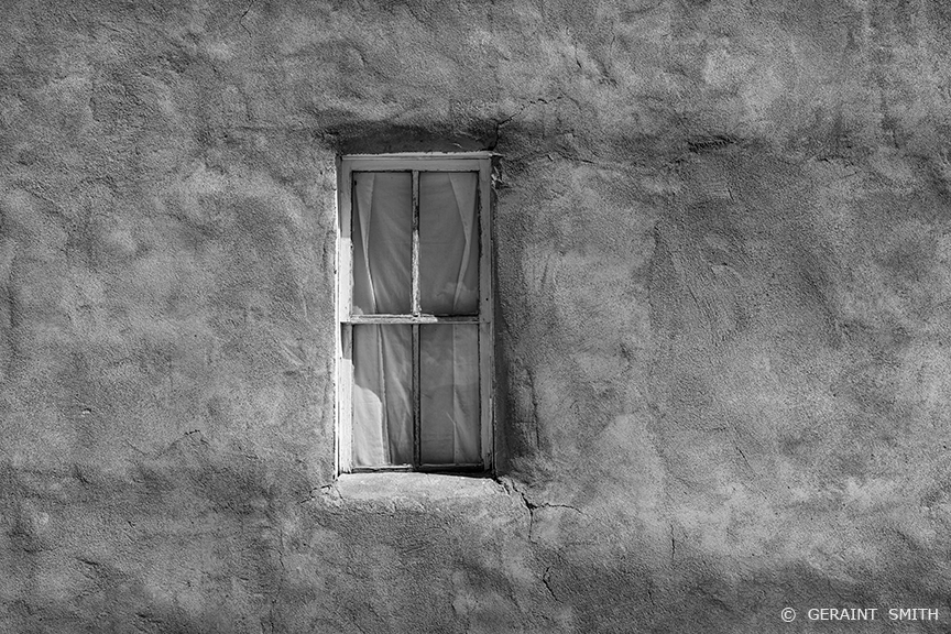 Window, Truchas Morada