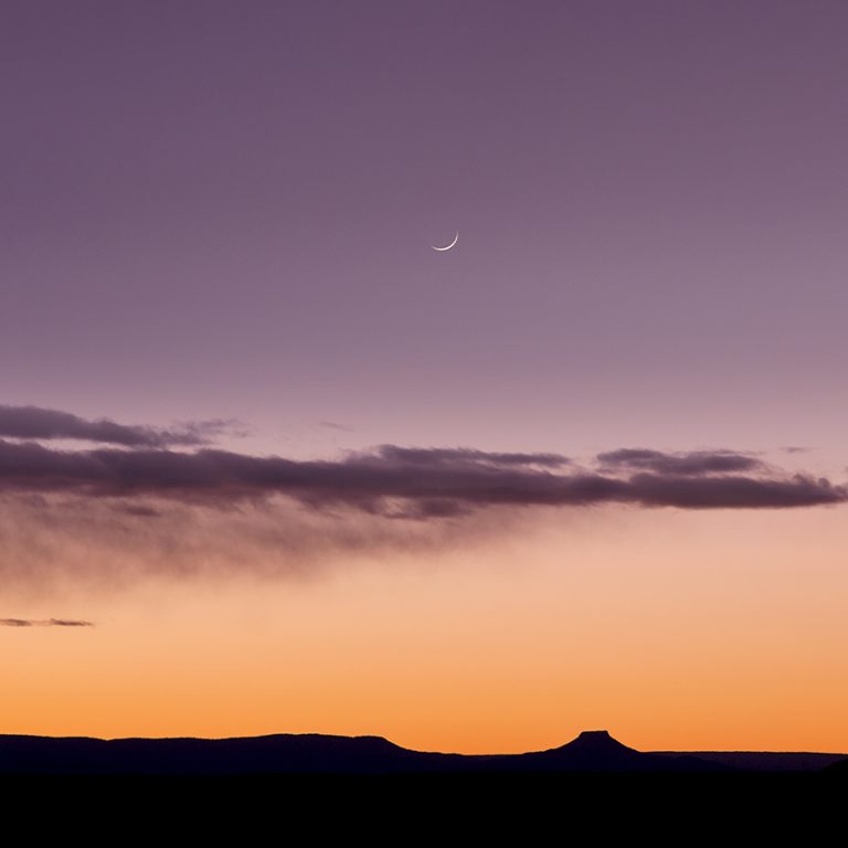 Cerro Perdernal Crescent moon Sunset