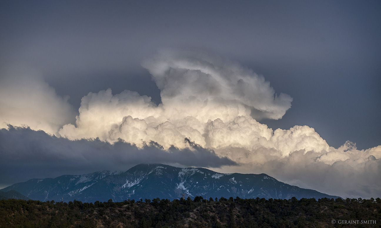 Taos Mountain cloud