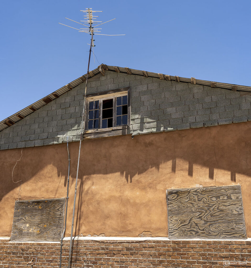 House with TV antenna, Truchas, NM