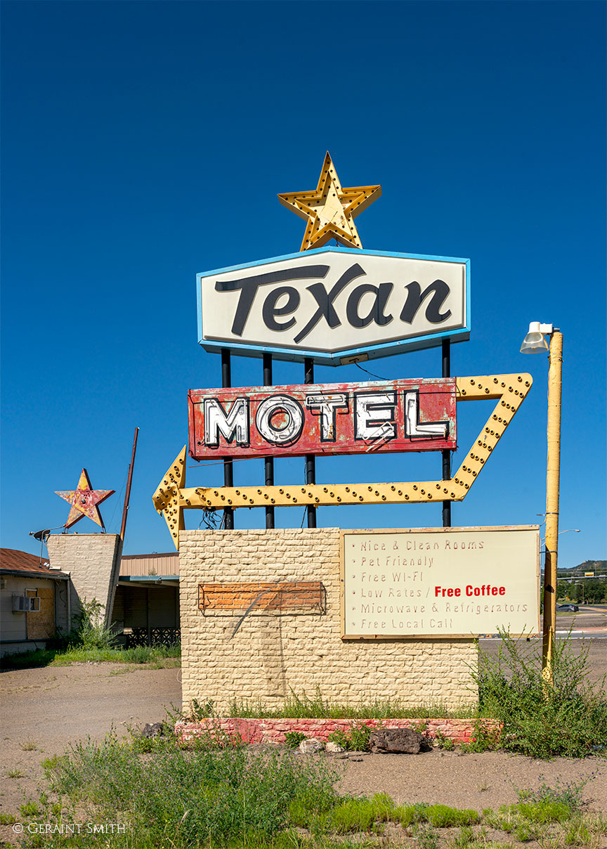 Texan Motel, Raton