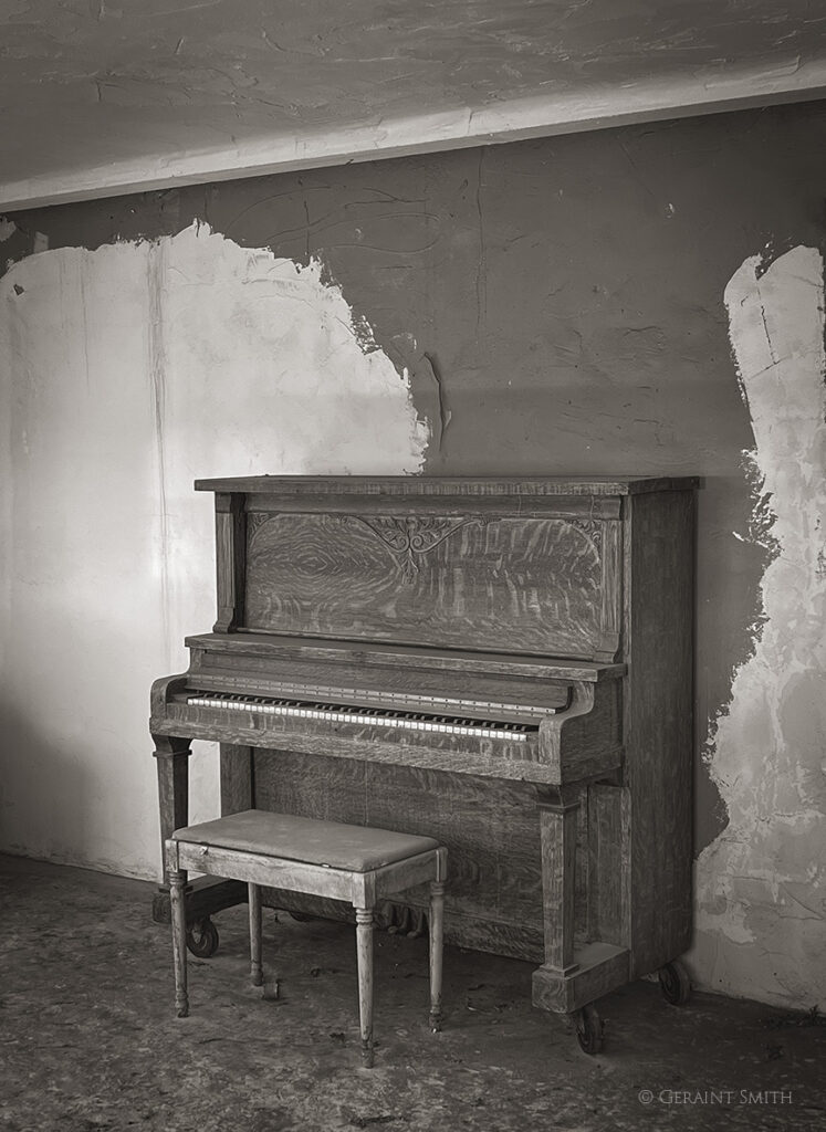 Piano room, 