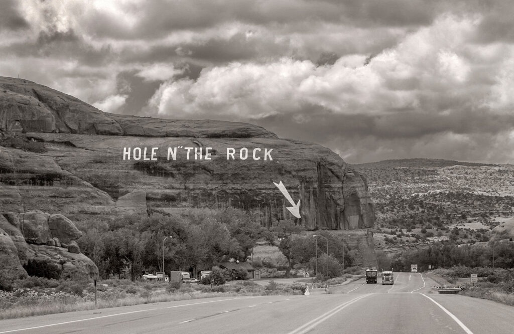 Hole in the rock, Utah
